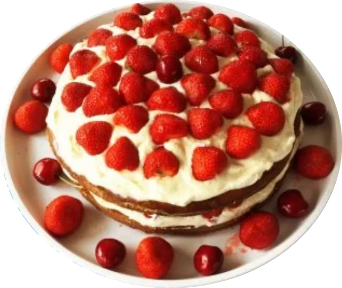 Nahaufnahme einer Erdbeertorte als Illustration für den Prozess der Wahrnehmung der fünf Skandhas.